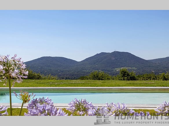 6 Bedroom Villa/House in Plan De La Tour 28