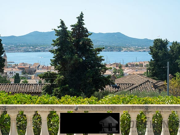 3 Bedroom Villa/House in Sanary Sur Mer 3