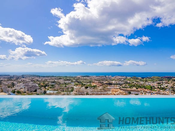 5 Bedroom Villa/House in Benalmadena 10