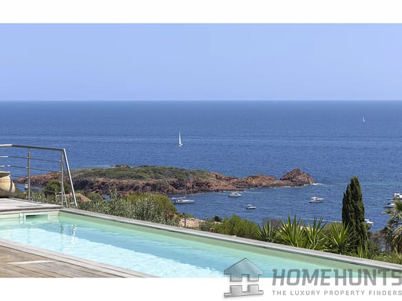 3 Bedroom Villa/House in Antheor 20