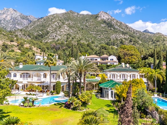 14 Bedroom Villa/House in The Golden Mile 3