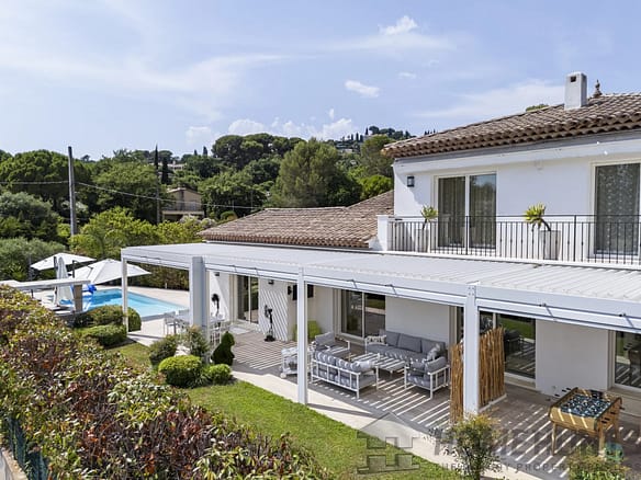 4 Bedroom Villa/House in Mougins 5