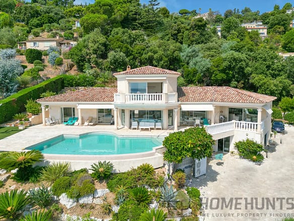 5 Bedroom Villa/House in Le Golfe Juan 24