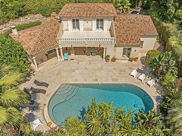 4 Bedroom Villa/House in Cavalaire Sur Mer 5