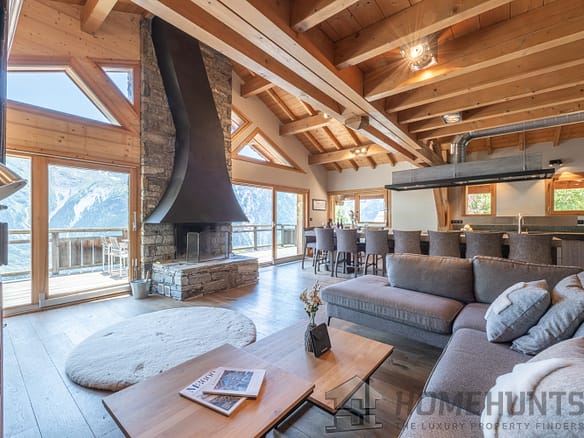 8 Bedroom Chalet in Les Deux Alpes 8
