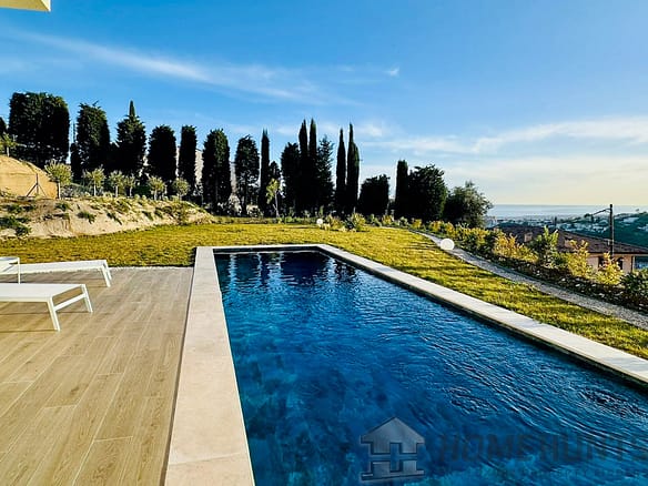 3 Bedroom Villa/House in Nice 12