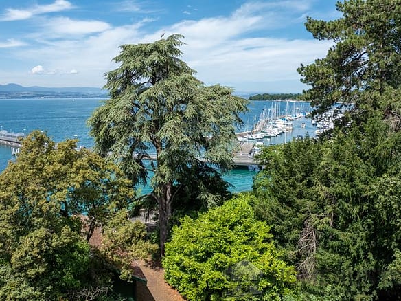 14 Bedroom Villa/House in Thonon Les Bains 4