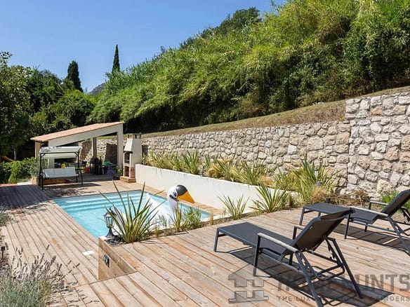 8 Bedroom Villa/House in St Jeannet 24