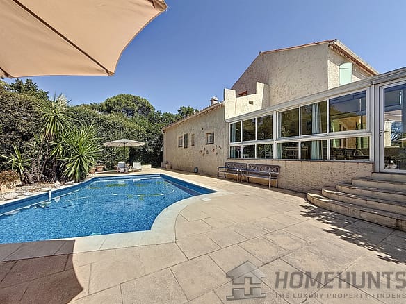 5 Bedroom Villa/House in Six Fours Les Plages 24
