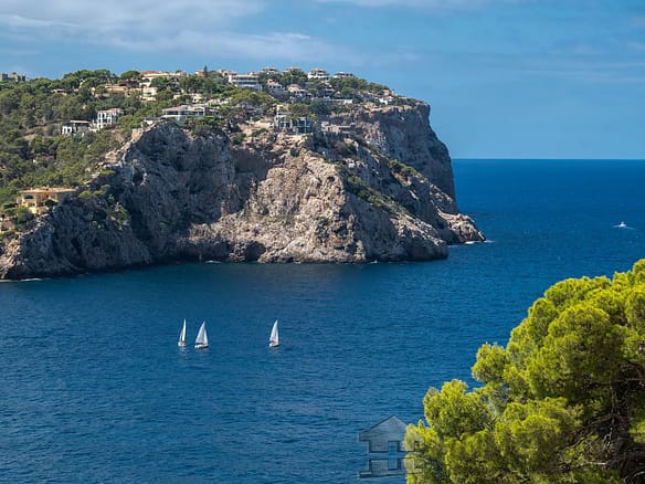 6 Bedroom Villa/House in Port Andratx 4