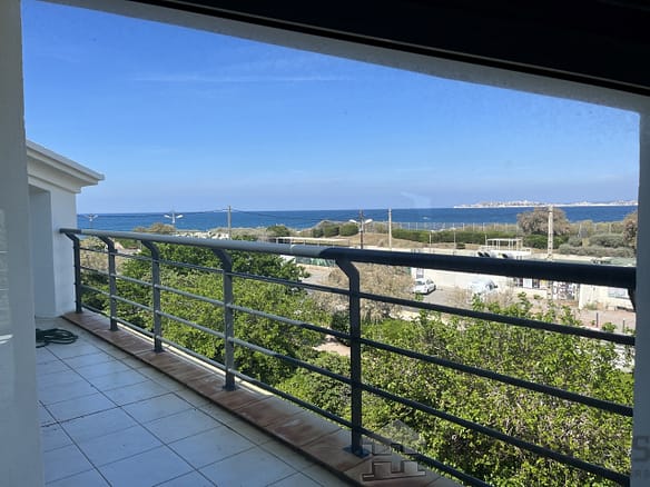 2 Bedroom Villa/House in Marseille 28