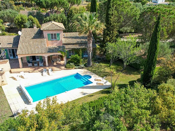4 Bedroom Villa/House in Plan De La Tour 22