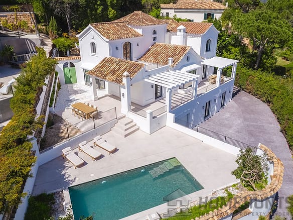 5 Bedroom Villa/House in El Madronal 10