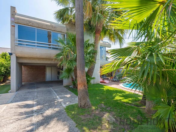 3 Bedroom Villa/House in Marseille 4