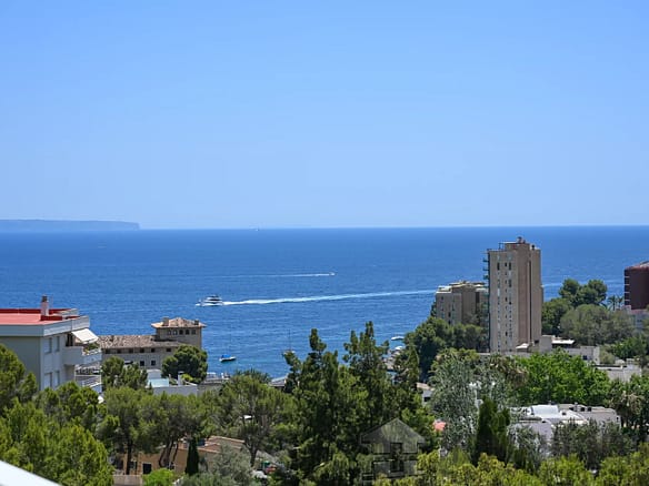 4 Bedroom Apartment in Cas Catalí  12