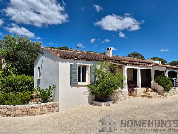 4 Bedroom Villa/House in Cogolin 10