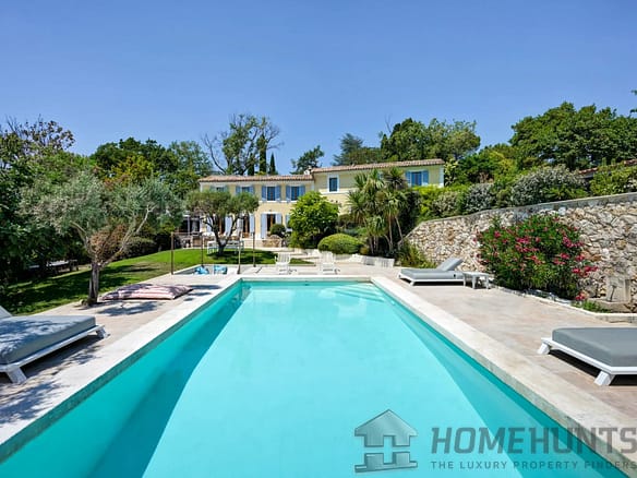 6 Bedroom Villa/House in Aix En Provence 10