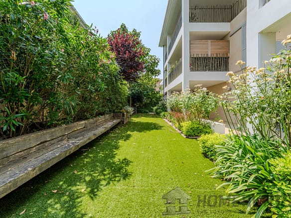 2 Bedroom Apartment in Aix En Provence 6