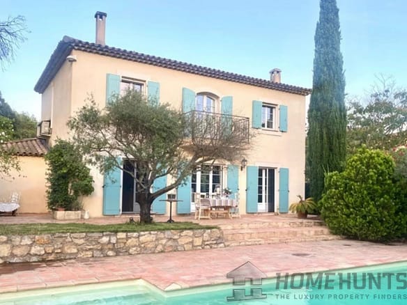 4 Bedroom Villa/House in Plan De La Tour 26