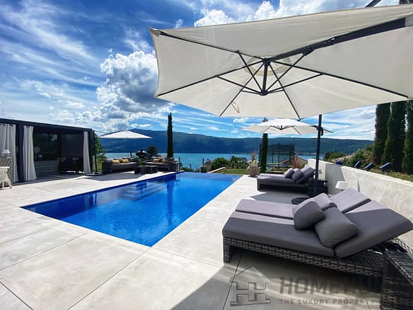 4 Bedroom Villa/House in Veyrier Du Lac 3