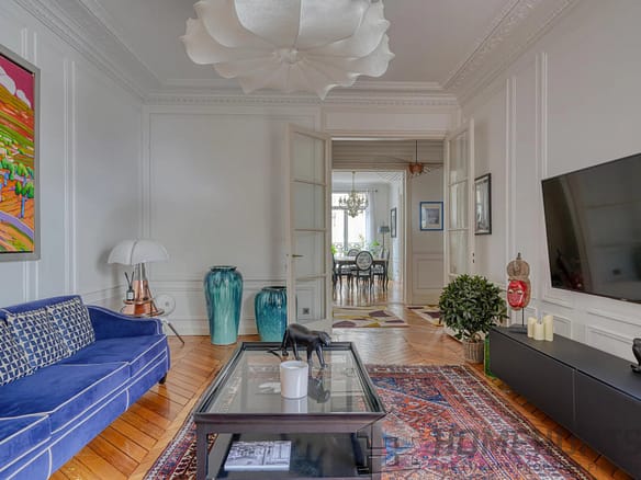 3 Bedroom Apartment in Paris 7th (Invalides, Eiffel Tower, Orsay) 3