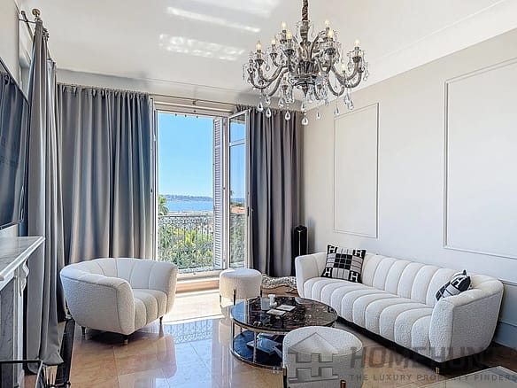 2 Bedroom Apartment in Cannes 7