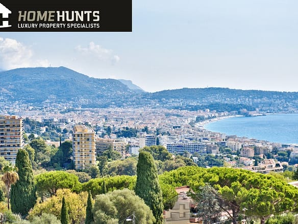 3 Bedroom Apartment in Nice 3