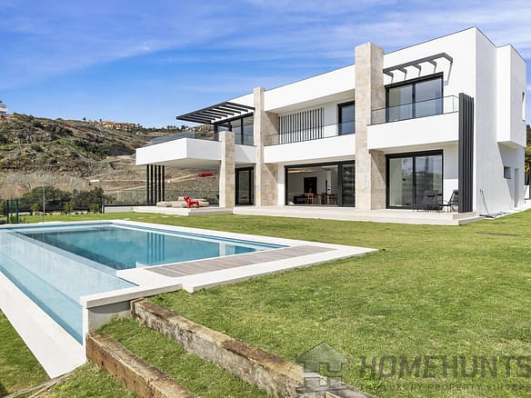 4 Bedroom Villa/House in Benahavís 5