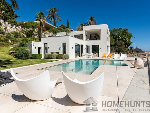 4 Bedroom Villa/House in Río Real 4