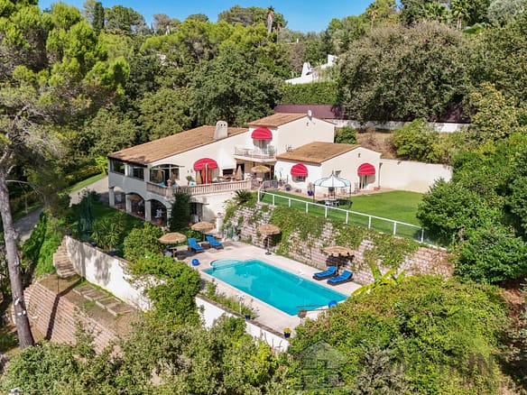 6 Bedroom Villa/House in Mouans Sartoux 20