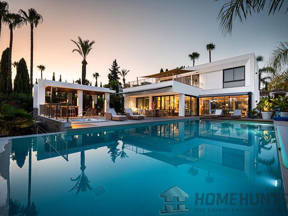 5 Bedroom Villa/House in Nueva Andalucía 3