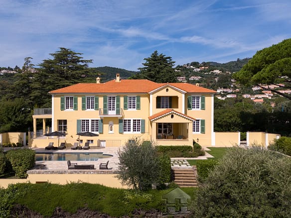 6 Bedroom Villa/House in Mandelieu La Napoule 22