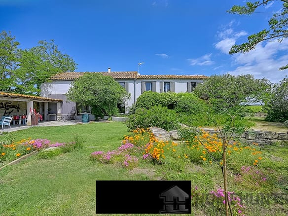 6 Bedroom Villa/House in Aigues Mortes 8