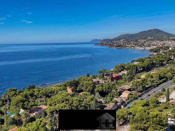 4 Bedroom Villa/House in Carqueiranne 12