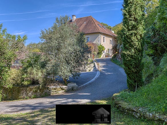 5 Bedroom Villa/House in Ruffieux 18