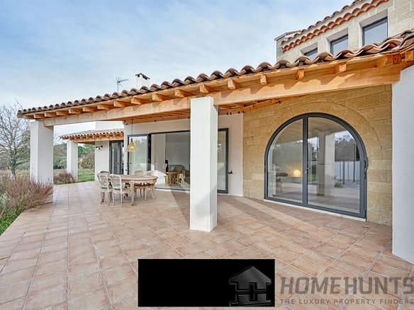 4 Bedroom Villa/House in Uzes 14