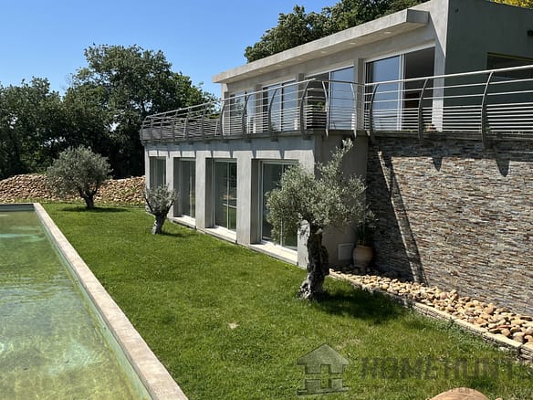 4 Bedroom Villa/House in Rochefort Du Gard 12