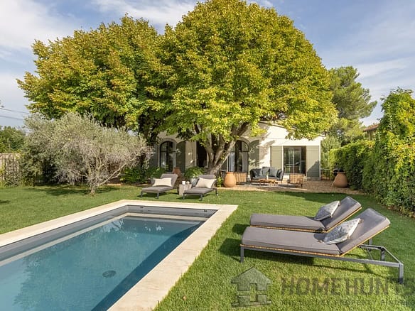 3 Bedroom Villa/House in St Remy De Provence 2