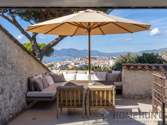 3 Bedroom Apartment in Cannes 2