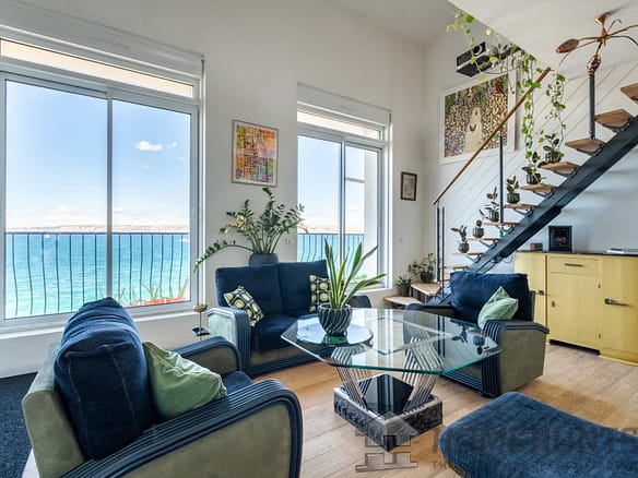 3 Bedroom Apartment in Marseille 3