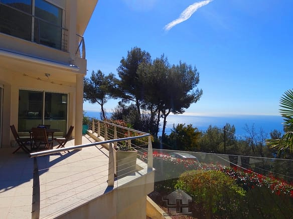 Villa/House For Sale in Roquebrune Cap Martin 12