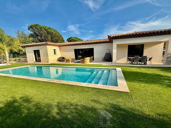 4 Bedroom Villa/House in Plan De La Tour 22