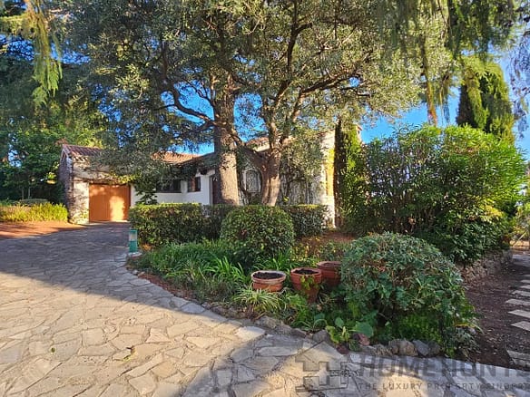3 Bedroom Villa/House in Cannes 5