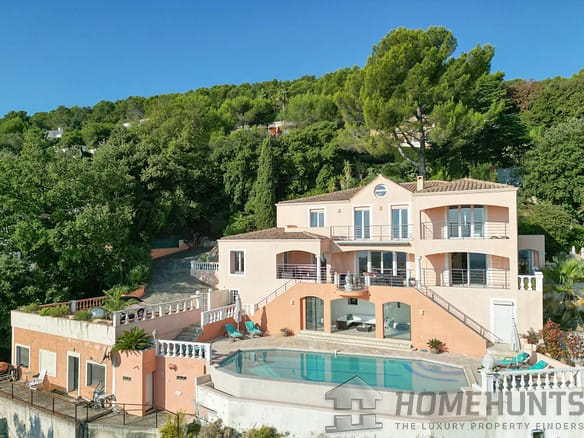 7 Bedroom Villa/House in Cannes 7