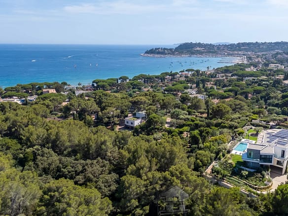 4 Bedroom Villa/House in Cavalaire Sur Mer 8