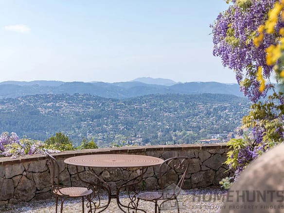 6 Bedroom Villa/House in Cabris 12