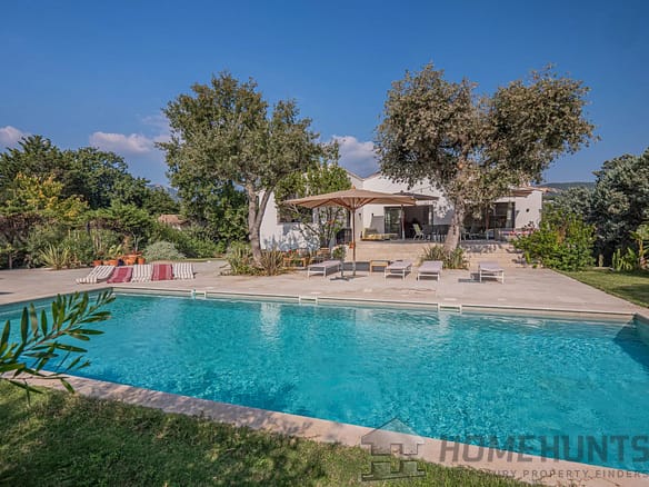 6 Bedroom Villa/House in Grimaud 9
