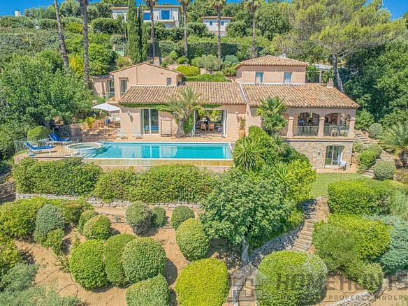 5 Bedroom Villa/House in Grimaud 12
