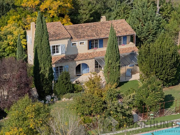 5 Bedroom Villa/House in Aix En Provence 3