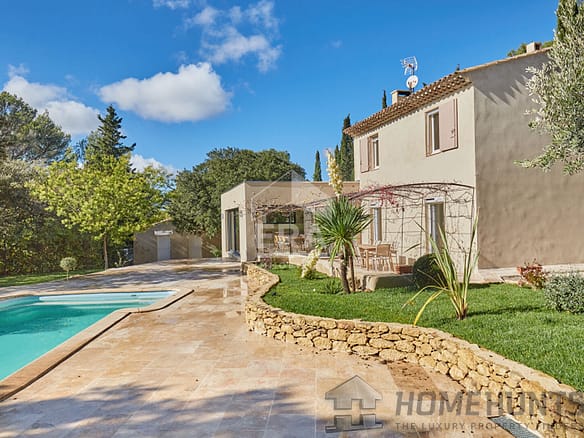 4 Bedroom Villa/House in Rognes 30